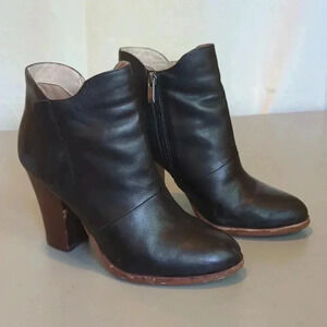 Halogen Leather Ankle Boot Heels size‎ 9.5
